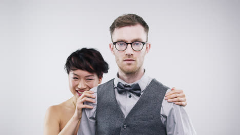 Funny-Nerd-Guy-sexy-woman-dancing-slow-motion-wedding-photo-booth-series