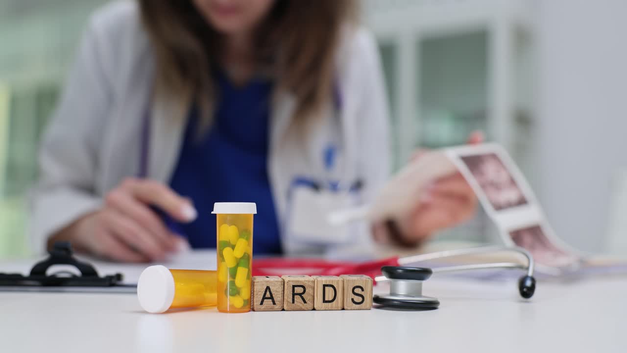 ARDS Diagnosis and Treatment with Doctor and Medication