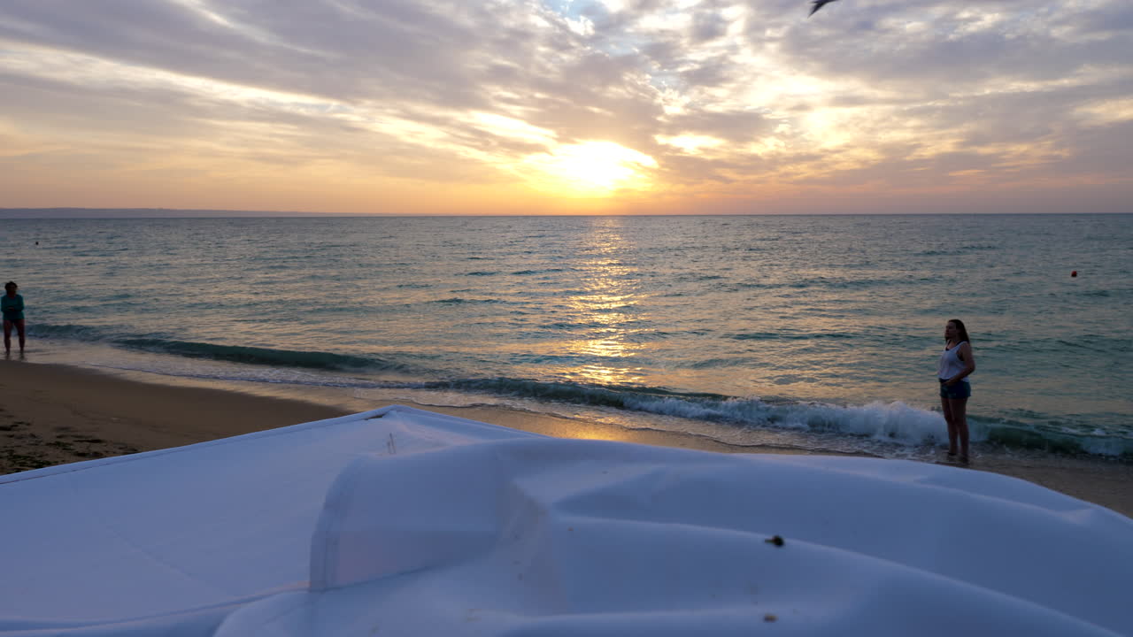 Sceninc landscape of the sunrise over the sea