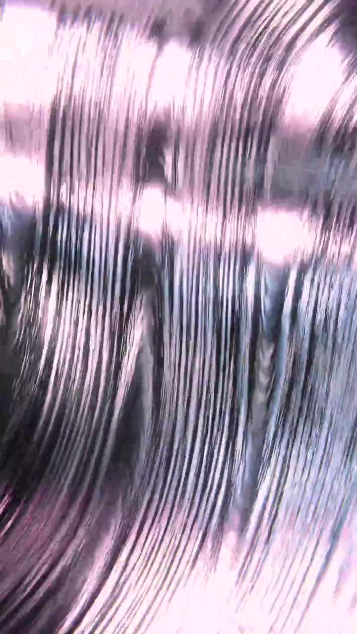 Onde Metalliche Astratte Dinamiche e Fluide con Sfumature Viola