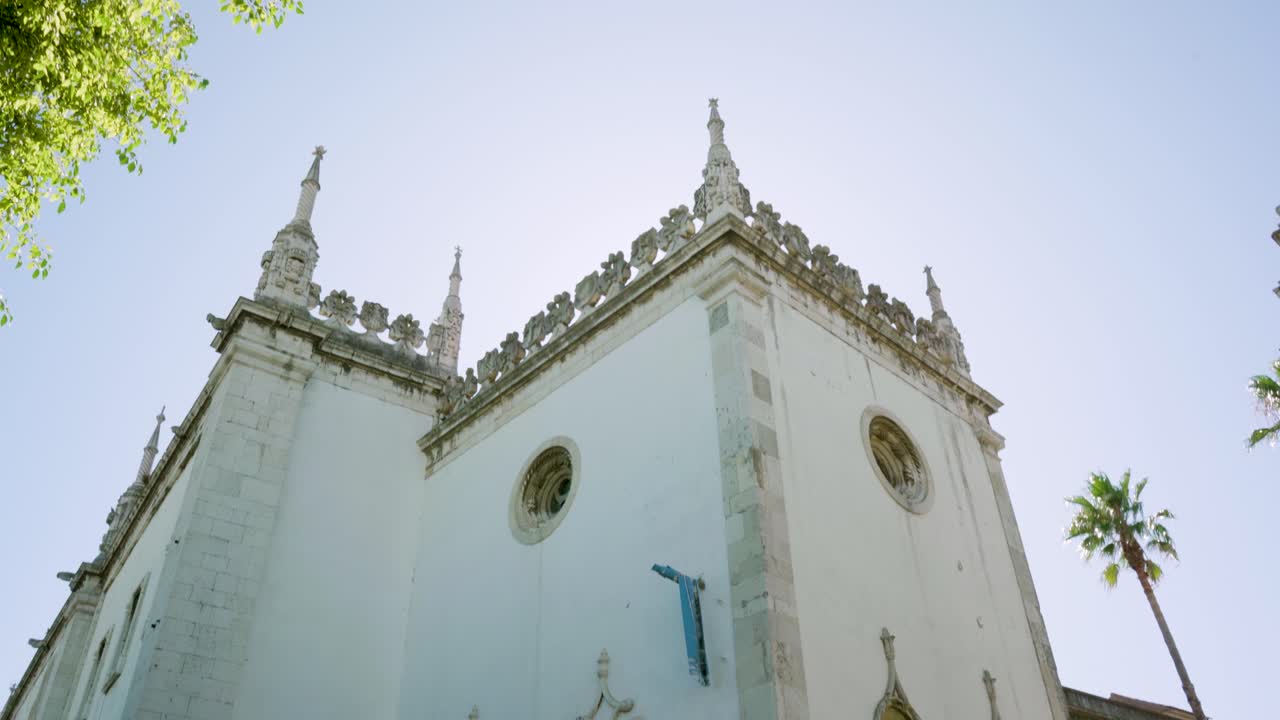Facciata del Museo delle Piastrelle dell'Antico Monastero Portoghese.