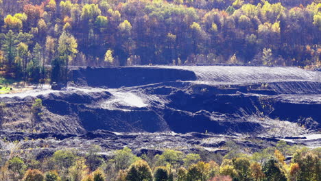 An-open-pit-anthracite-coal-mine-in-Pennsylvania,-USA