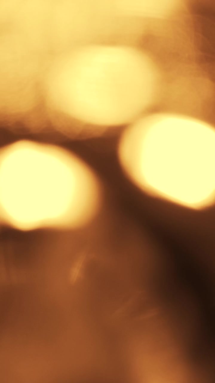 Abstract Golden Light Bokeh Background with Soft Transitions