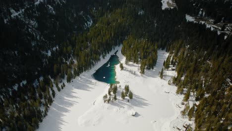 Caumasee-from-a-very-high-point-of-vide
