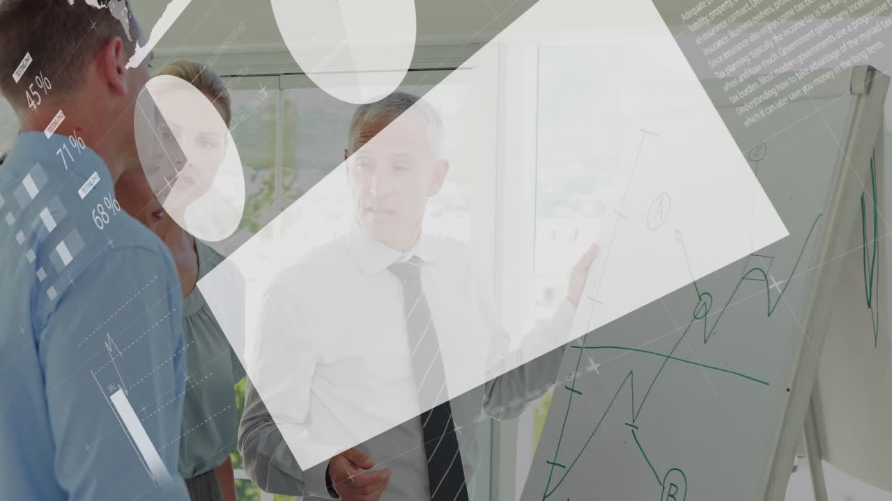 사무실에서 다양한 비즈니스 사람들에 대한 데이터 처리의 애니메이션