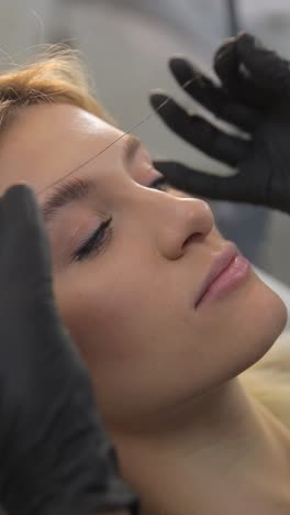 eyebrow threading procedure