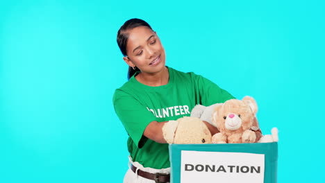 Toy-donation,-woman-volunteer