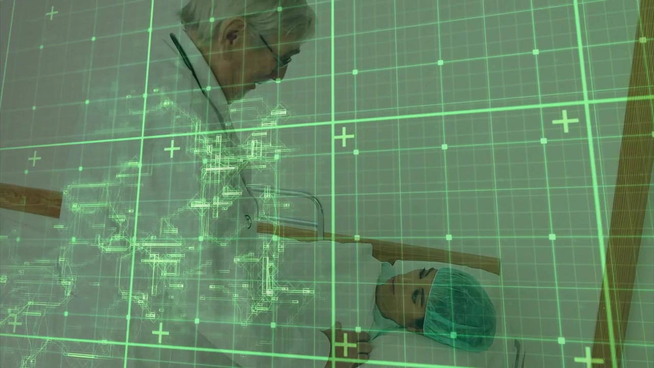 Doktor hastayı taramaya başlıyor, teşhis için holografik ızgara ve göğüs haritası gösteriyor.