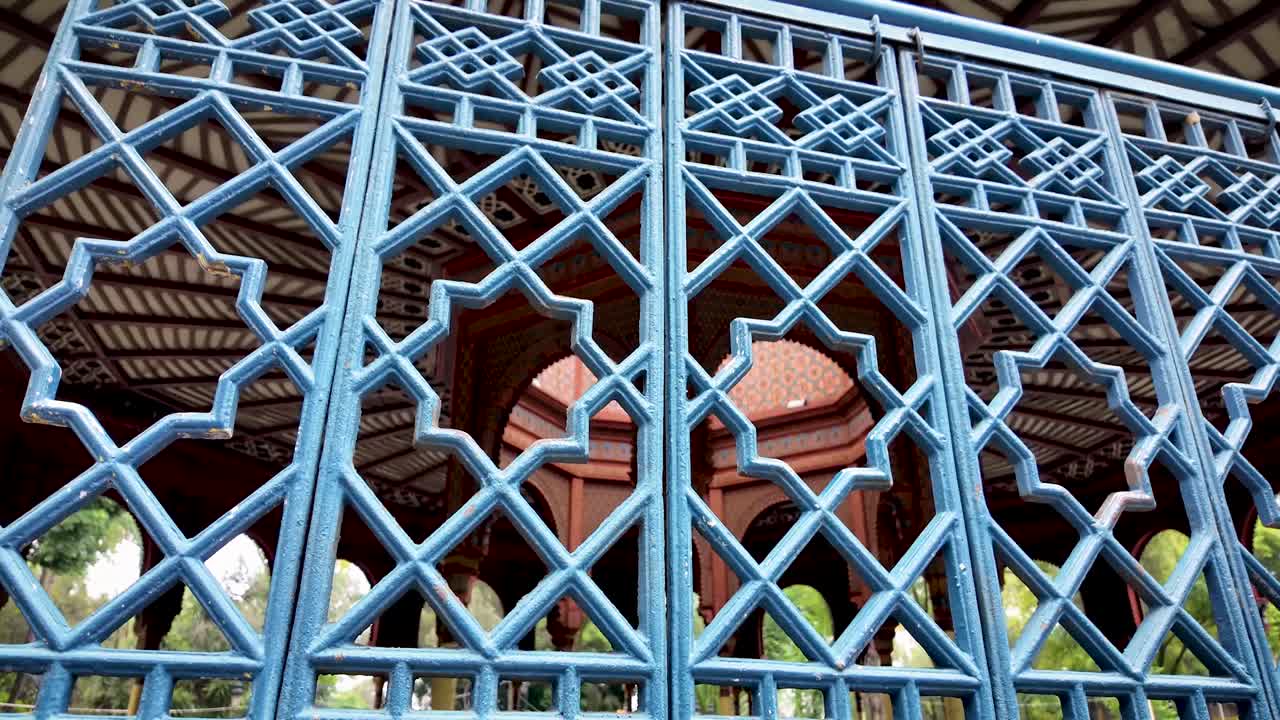 Contemplative shot starting with the interior details and transitioning to the exterior of the Moorish Kiosk in Mexico City