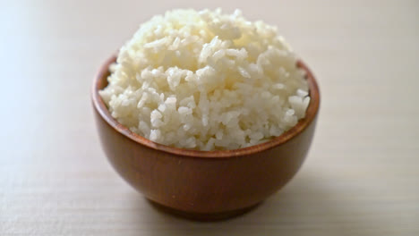 cooked thai jasmine white rice