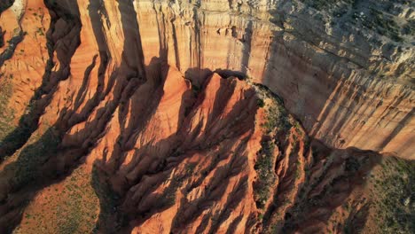 Awesome-red-dessert-canyon-view-at-dawn-light-in-Teruel,-Spain