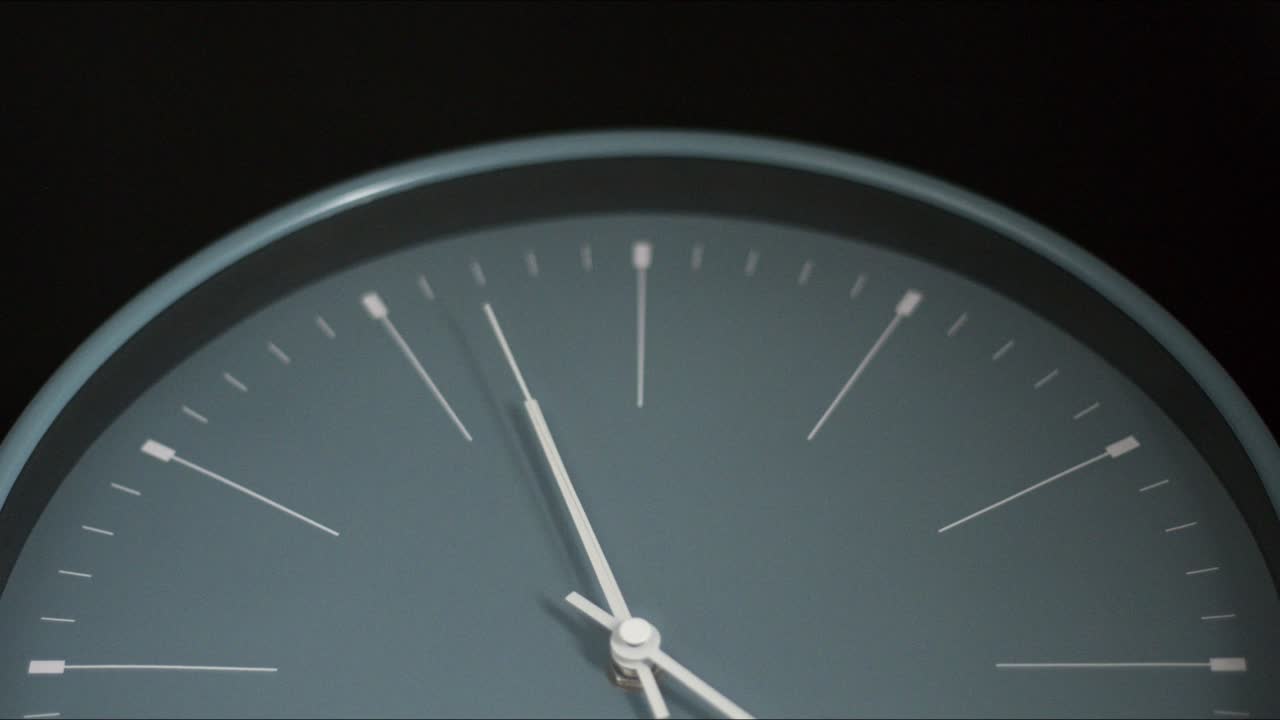 Timelapse gray clock 4 hours.
