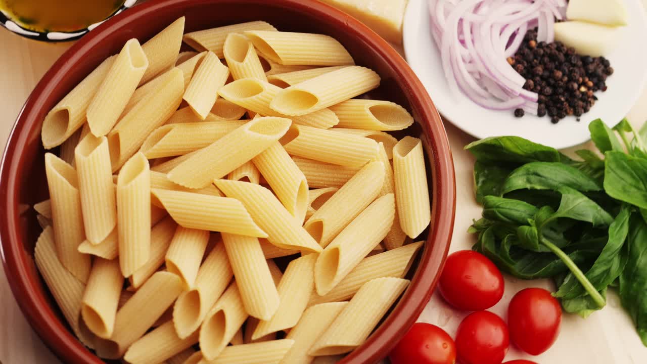 ingredientes para la pasta listos para cocinar