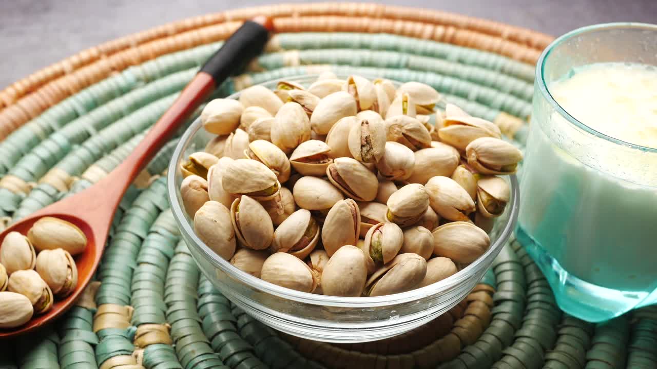 Pistacchi e latte