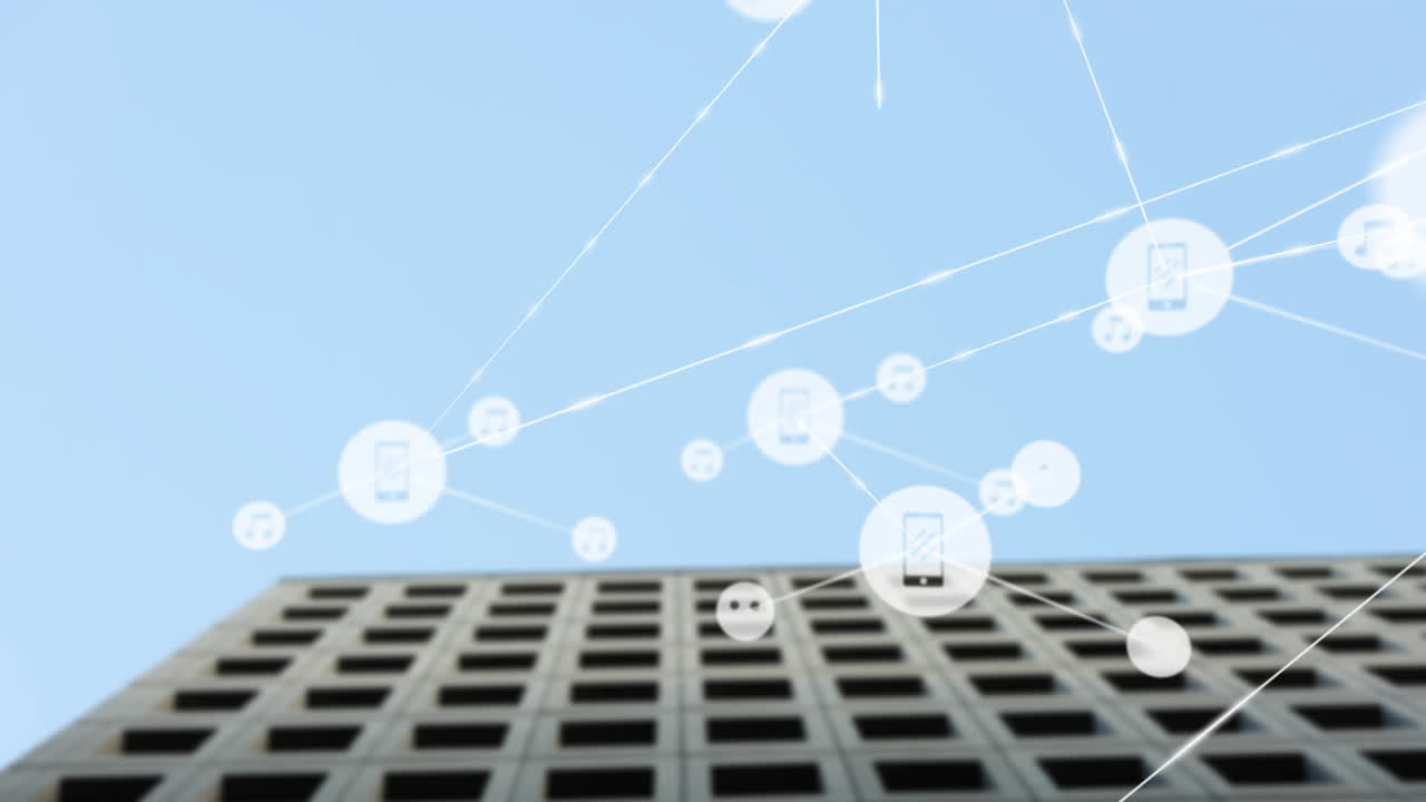 현대적인 사무실 건물 위의 아이콘과 연결 네트워크의 애니메이션