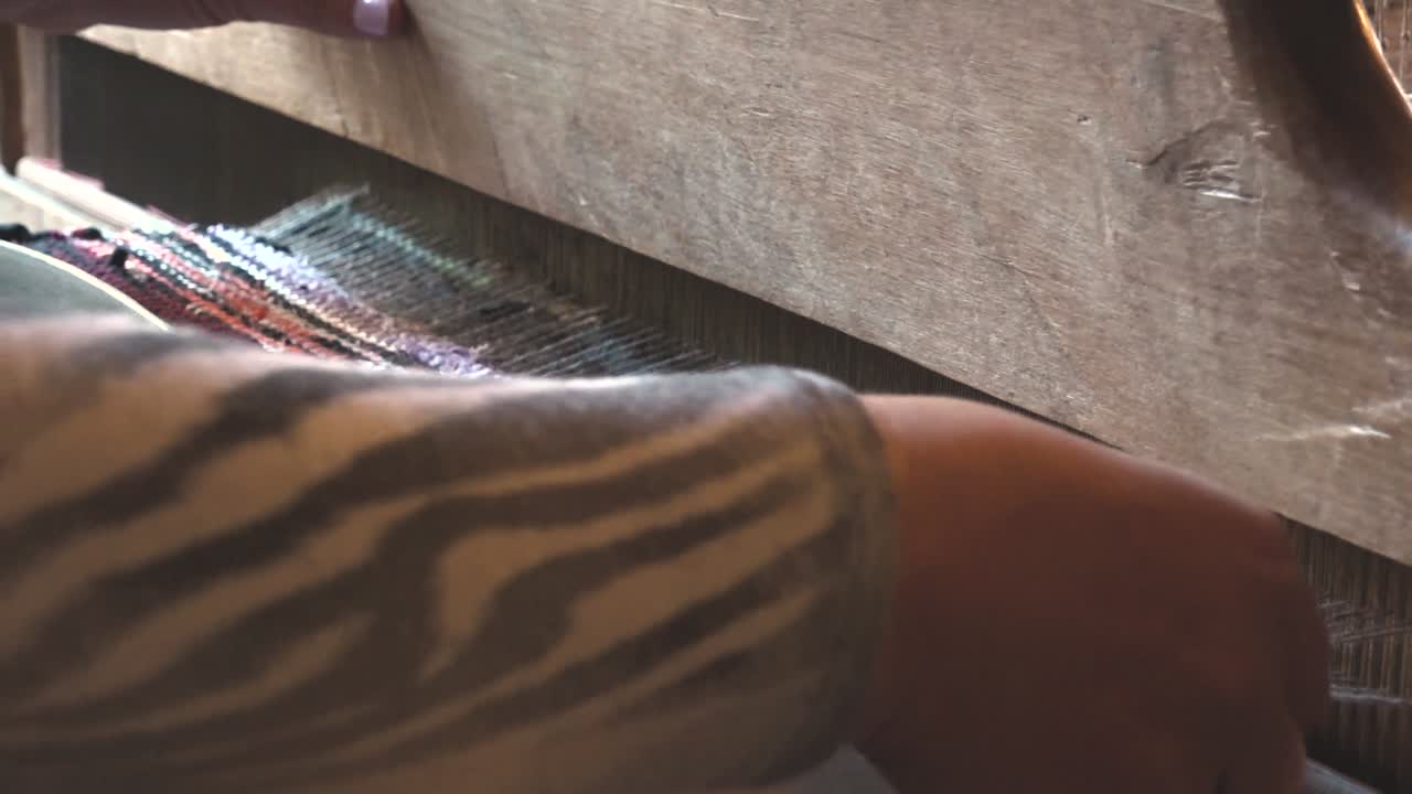 액션-6의 스레드가 있는 베틀