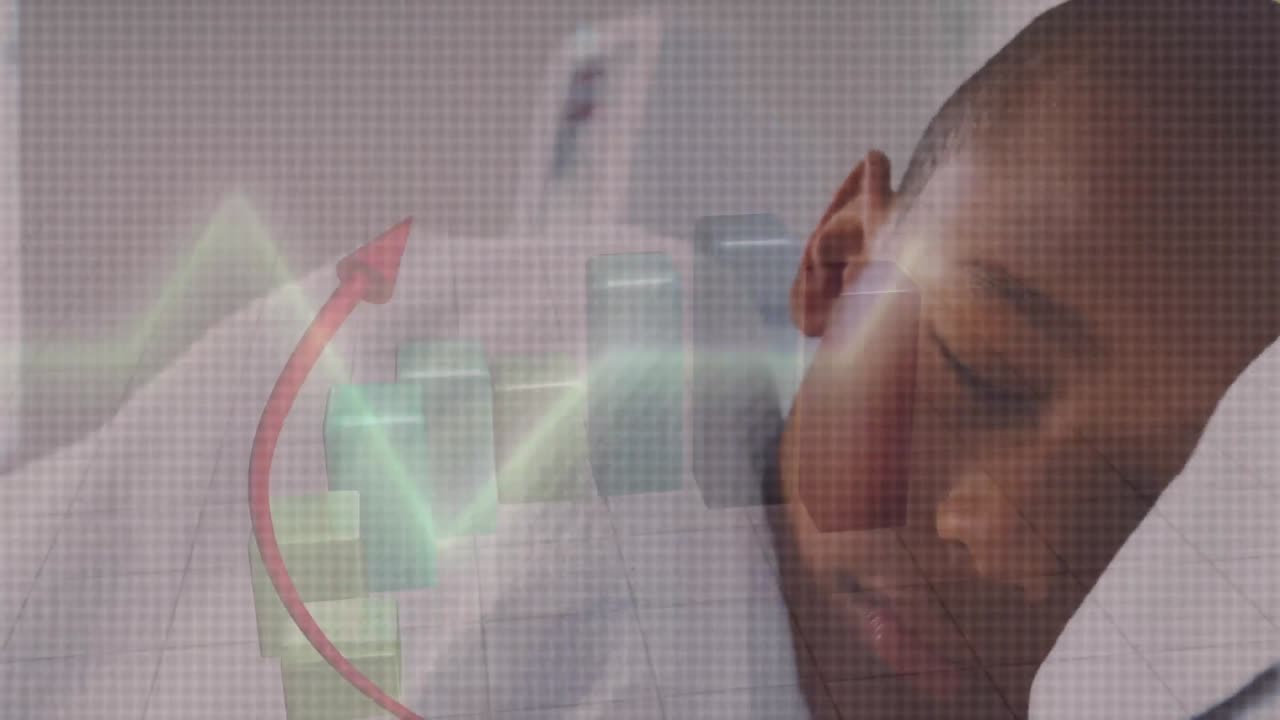 procesamiento de datos estadísticos y monitor de ritmo cardíaco sobre un niño afroamericano en una cama de hospital