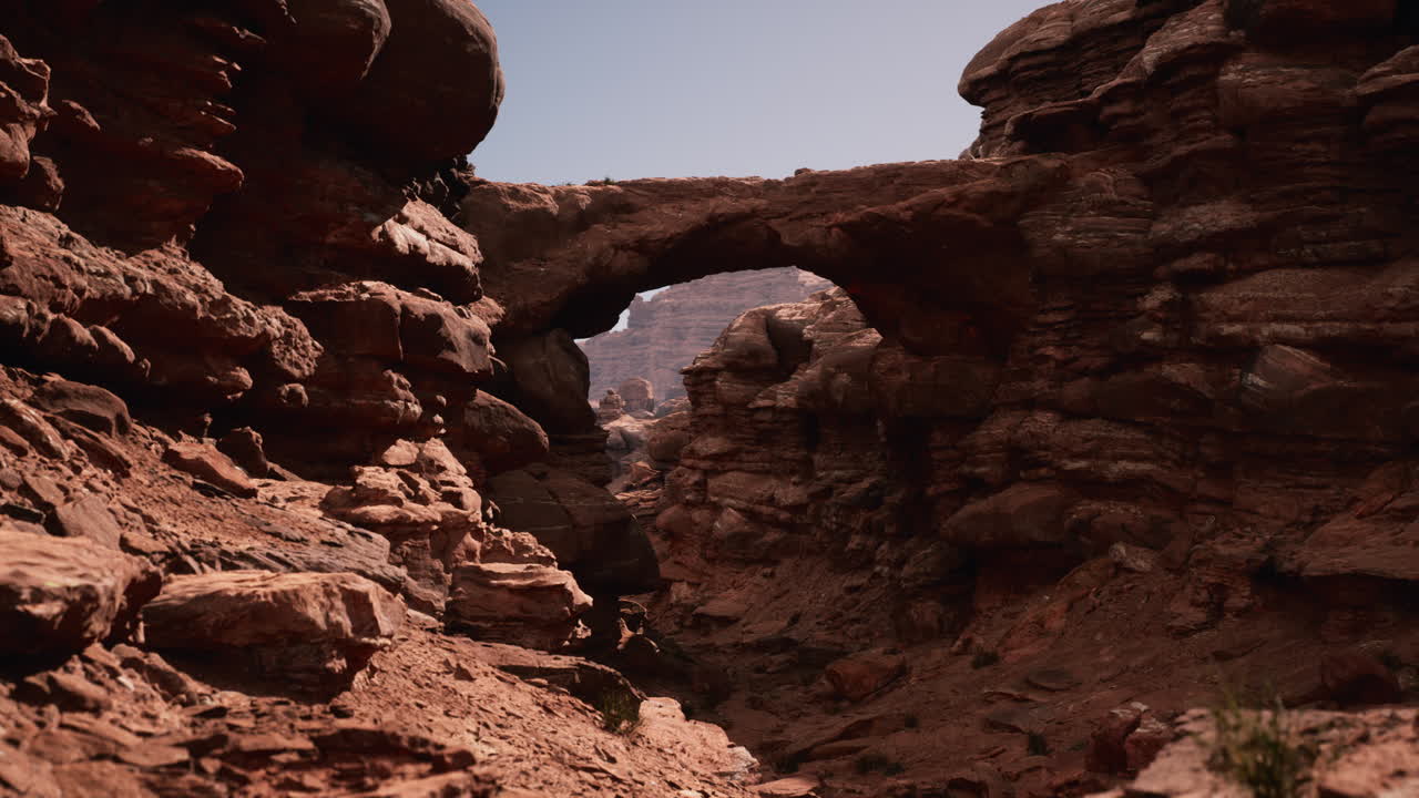 arco di pietra rossa nel parco del grand canyon