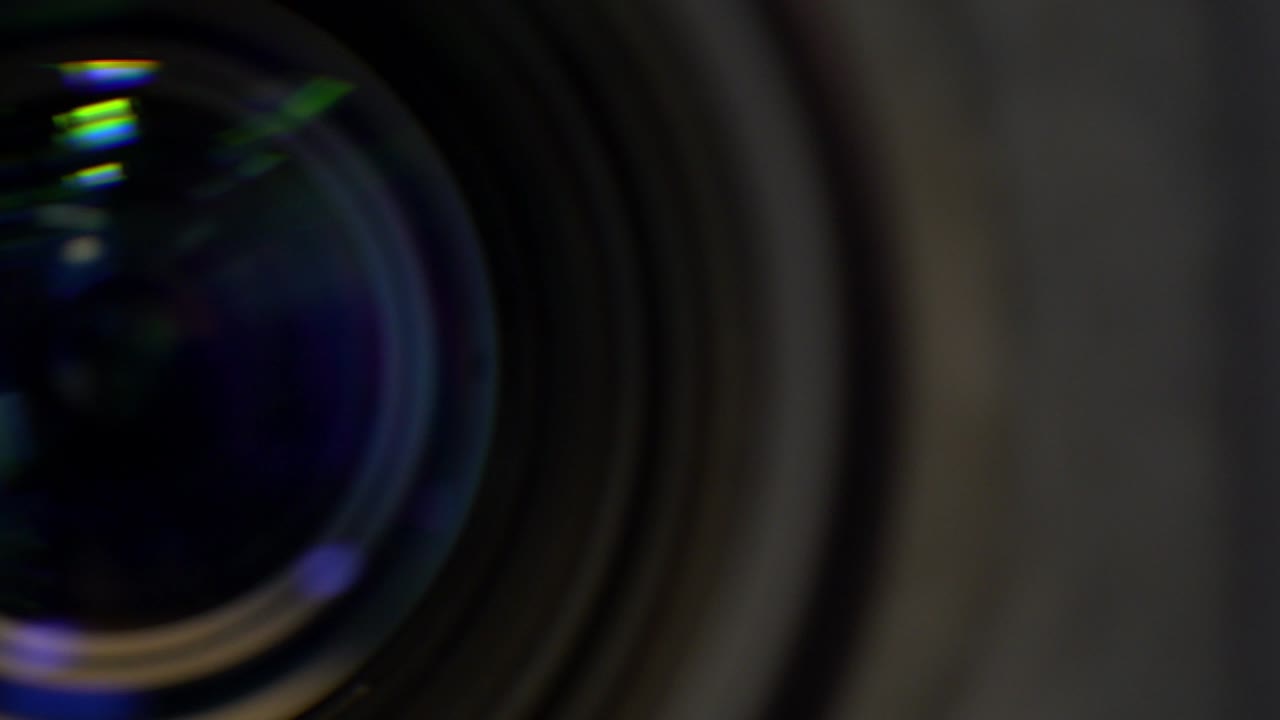 Video camera - using the Zoom and Focus