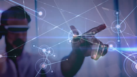 animación de la red de conexiones a través de un hombre de negocios con auriculares vr