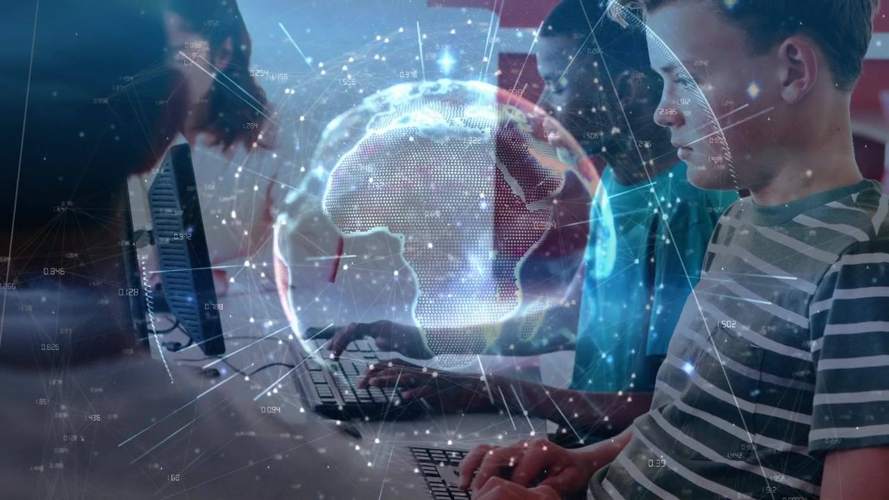 Animazione del globo su scolari di diverse etnie che usano i computer