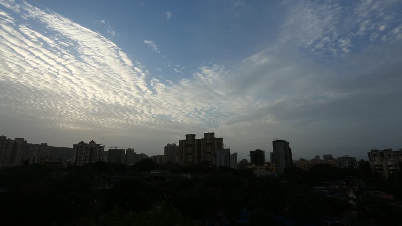 Cityscape time lapse in Mumbai, sunset in winter.