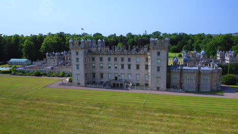 scottish landmark floors castillo y jardín en las fronteras escocesas, escocia, reino unido
