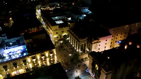 Vista-Panorámica-Del-Teatro-Juárez-En-La-Ciudad-De-Guanajuato,-México-Por-La-Noche