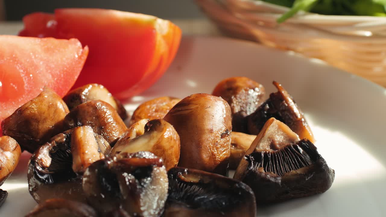 Roasted Mushrooms and Tomatoes