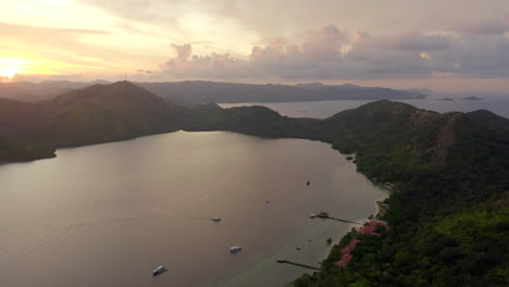 Después-De-La-Puesta-Del-Sol-Desde-Un-Dron-Sobre-Islas-Tropicales-En-Filipinas-A-La-Hora-Dorada