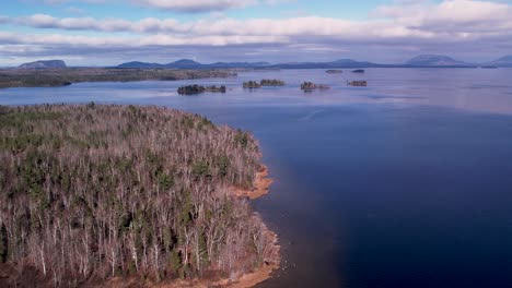 imágenes aéreas del lago moosehead