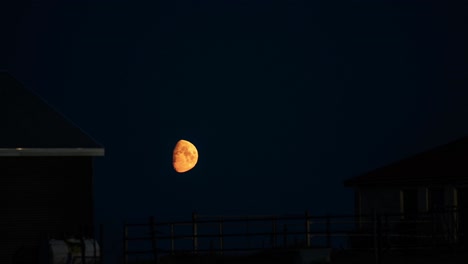 shots of the moon including timelapse and slowmotion