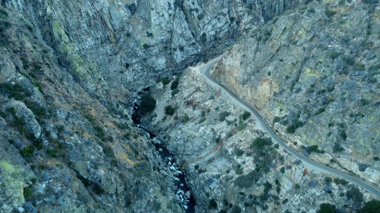 USA, CA, outside Kings Canyon National Park, Convict Flat, 45589 - Canyon