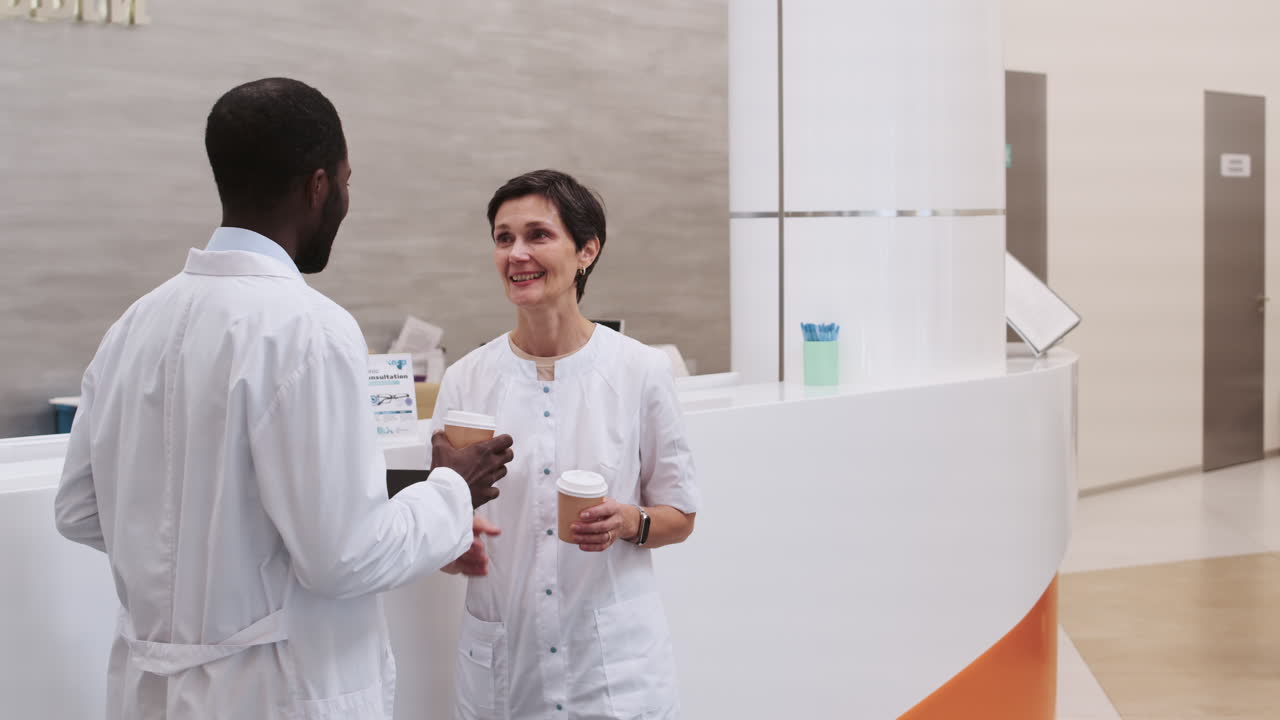 Ophthalmologists drinking coffee