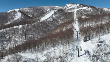 Aerial-shot-of-bubble-car-chair-lift