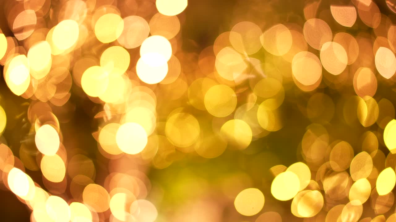 iluminaciones de la ciudad capturadas fuera de foco