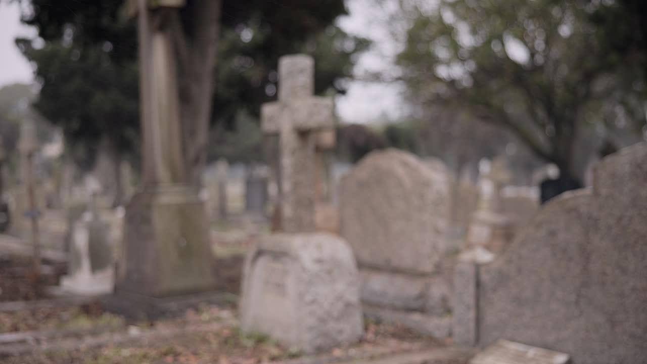 funeral, cementerio vacío y lápidas para la muerte