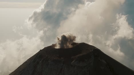 Aerial-Closeup-Of-Fuego-Volcano-Crater-Erupting-In-Antigua,-Guatemala