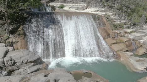 Tanggedu-Wasserfall-Sumba-Insel-Ostindonesien