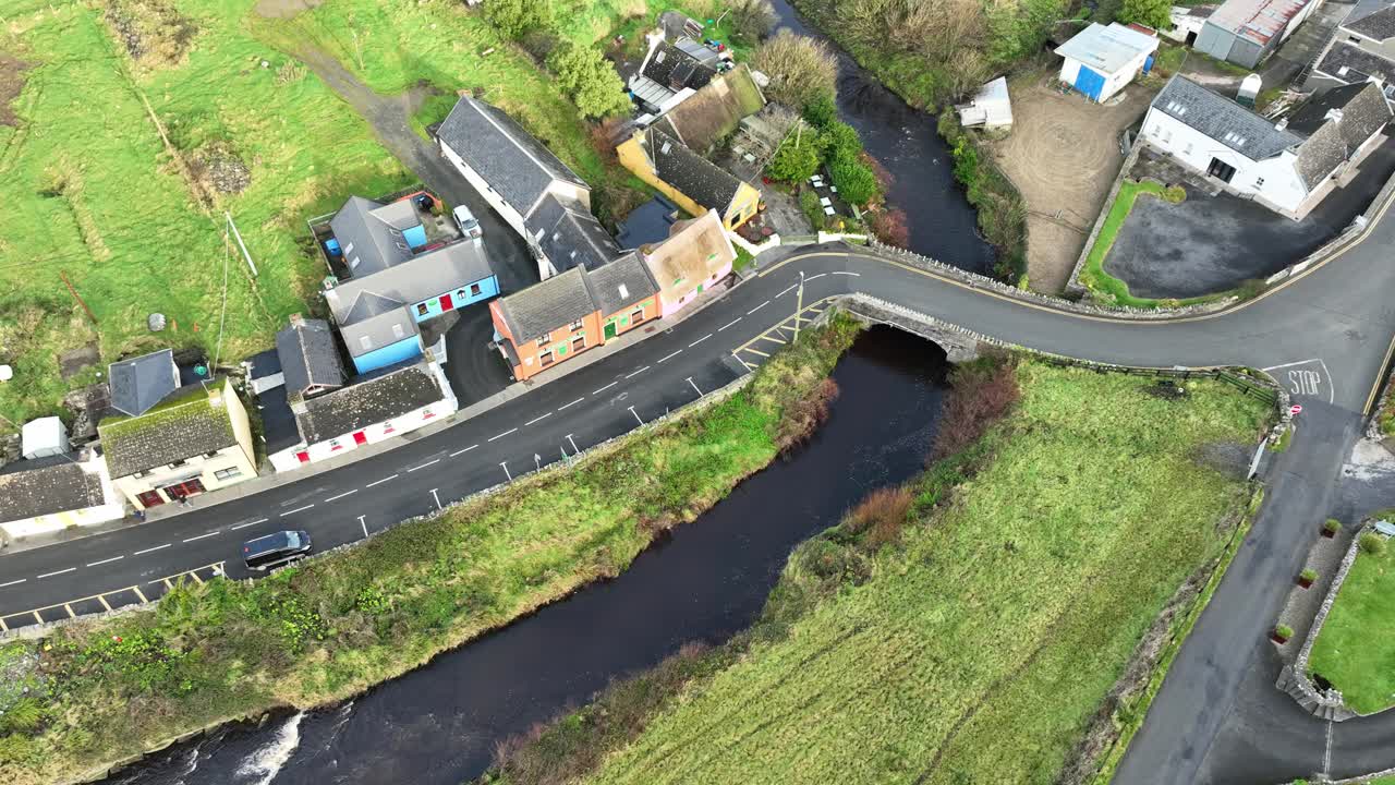 드론 스태틱 두린 빌리지 코