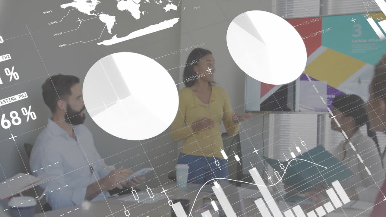 animación de procesamiento de datos estadísticos sobre afroamericano dando una presentación en la oficina