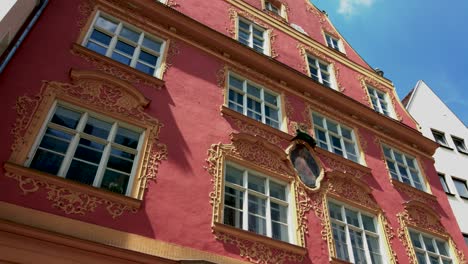 Medium-shot-of-historic-houses-in-downtown-Ingolstadt-"Am-Stein",-Bavaria,-Germany