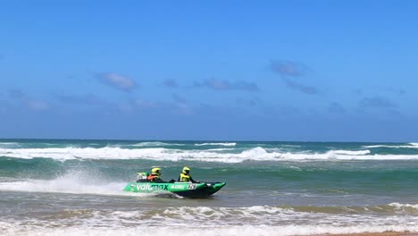 trans agulhas race: team valumax arriving at brenton on sea control
