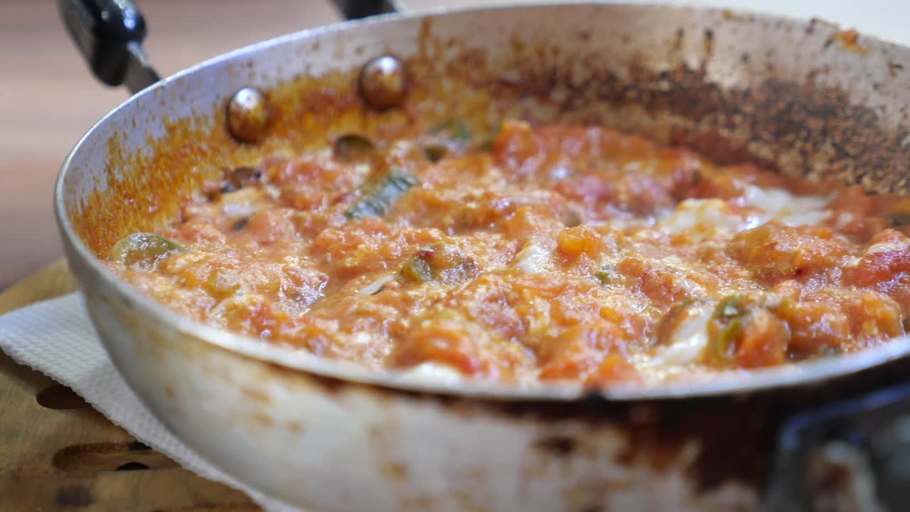 Shakshuka in a Frying Pan
