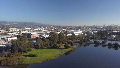 Aerial-drone-shot-over-the-aquatic-park-in-front-of-Berkeley-in-San-Francisco