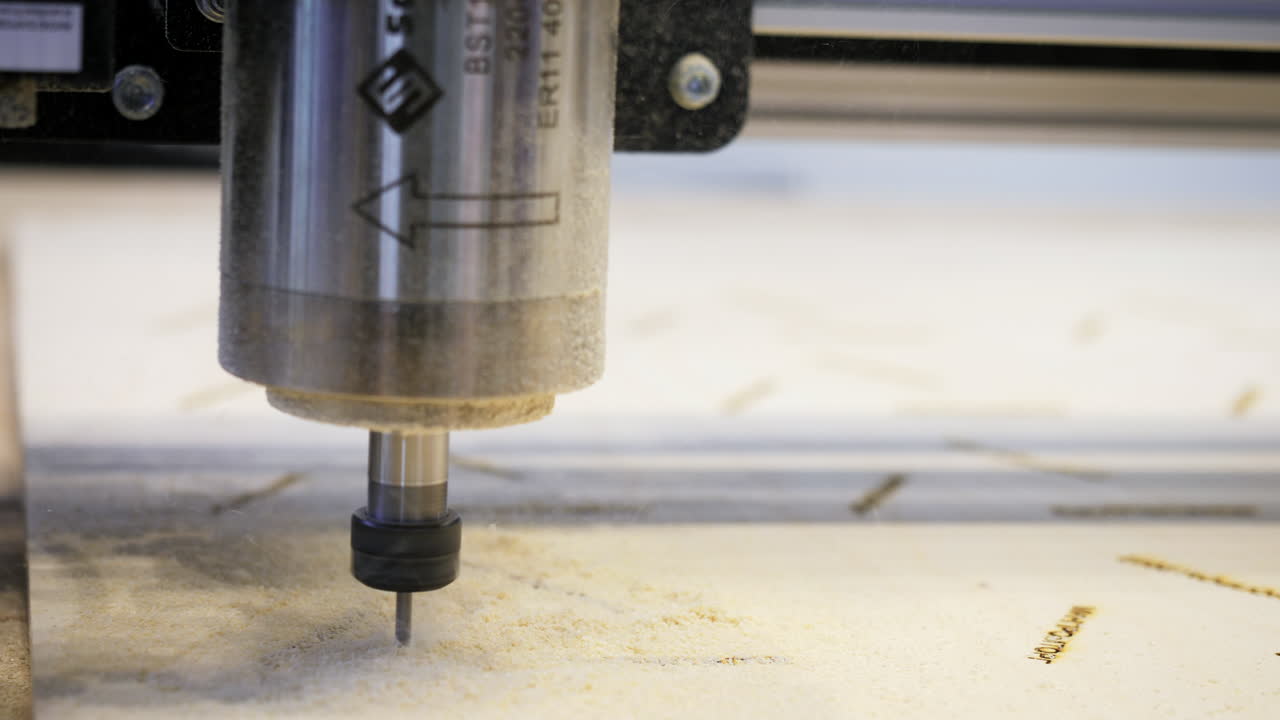 cnc роутер резьба дерева