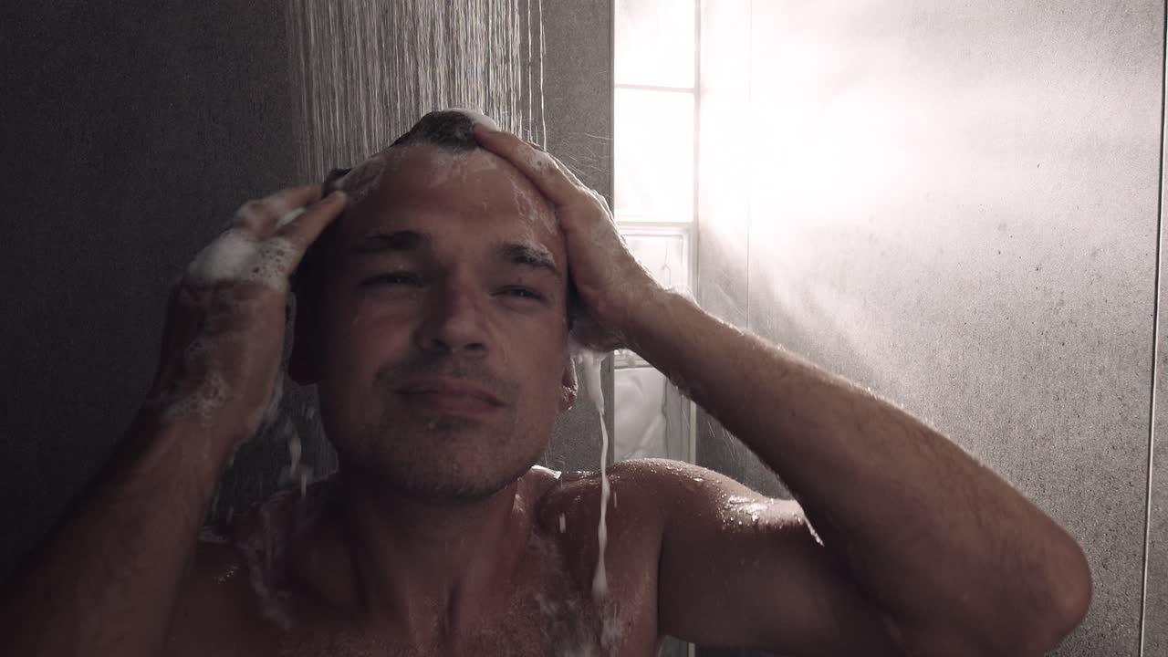 아침 샤워는 하루를 시작하는 가장 좋은 방법입니다.