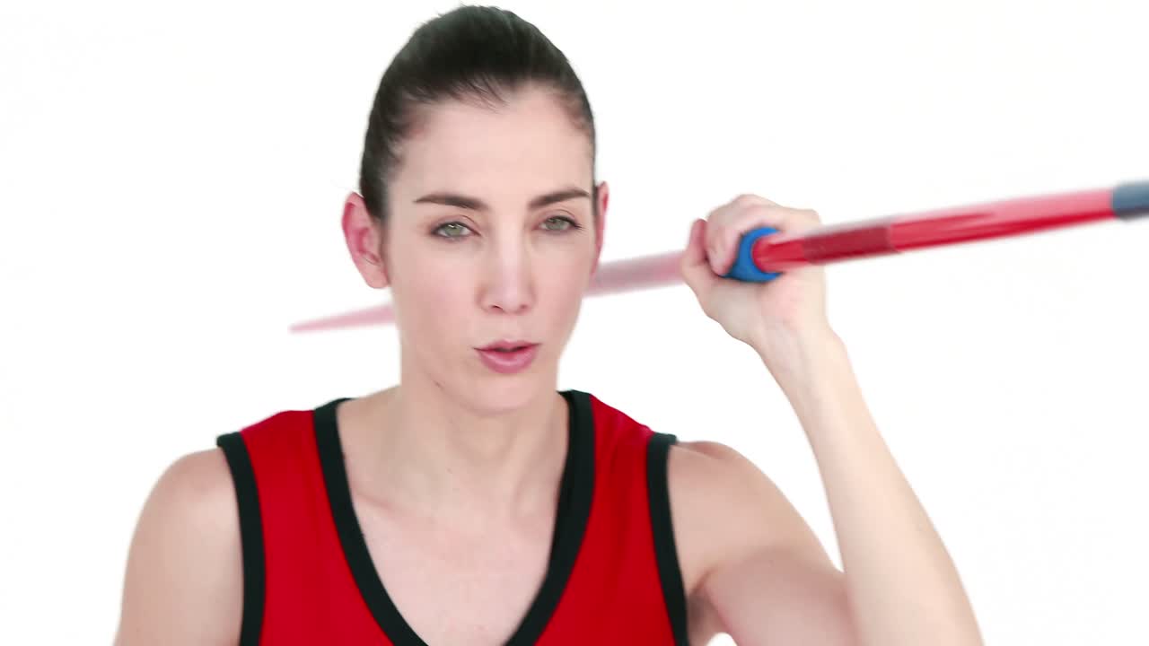 창을 들고 있는 여자 스포츠 선수