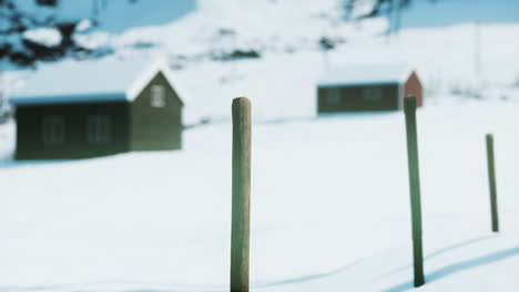 Kleine-Holzhäuser-In-Norwegen