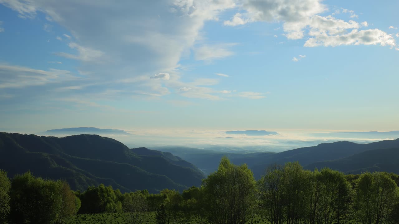 고지대 고원 위의 타임  ⁇ 스. 아름다운 자연 풍경.
